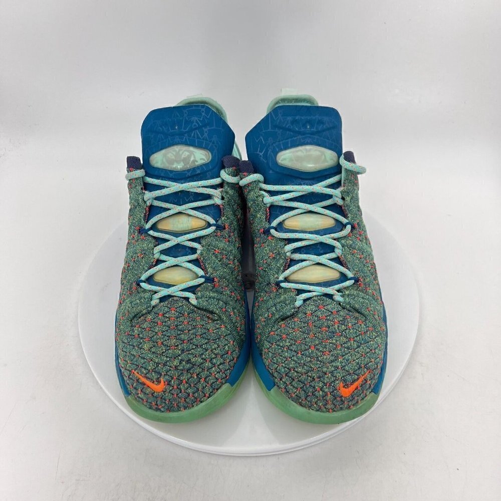 Nike Lebron XVIII 18 Youth Size 7Y CW2760 300 Green Abyss Red Basketball Shoes - Picture 4 of 14